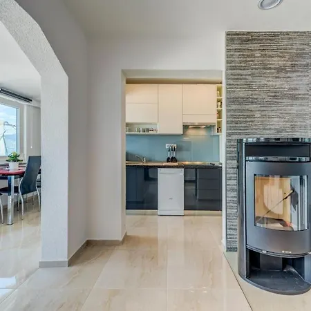 Appartement In Arbanija With Sea View, Balcony, Air Conditioning, Wifi 5138-1 *