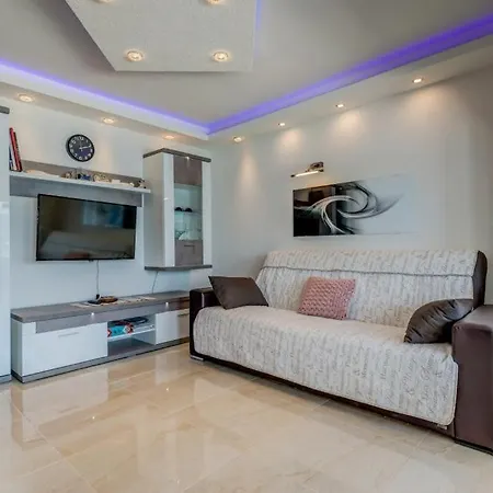 Appartement In Arbanija With Sea View, Balcony, Air Conditioning, Wifi 5138-1 Trogir
